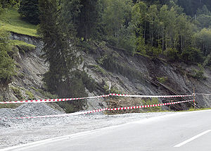 http://upload.wikimedia.org/wikipedia/commons/thumb/0/03/Hangrutsch_Sanna1.jpg/300px-Hangrutsch_Sanna1.jpg